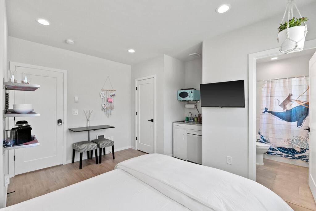 Quinn'S Sweet Suite - Micro Studio - 91Walkscore Seattle Bagian luar foto